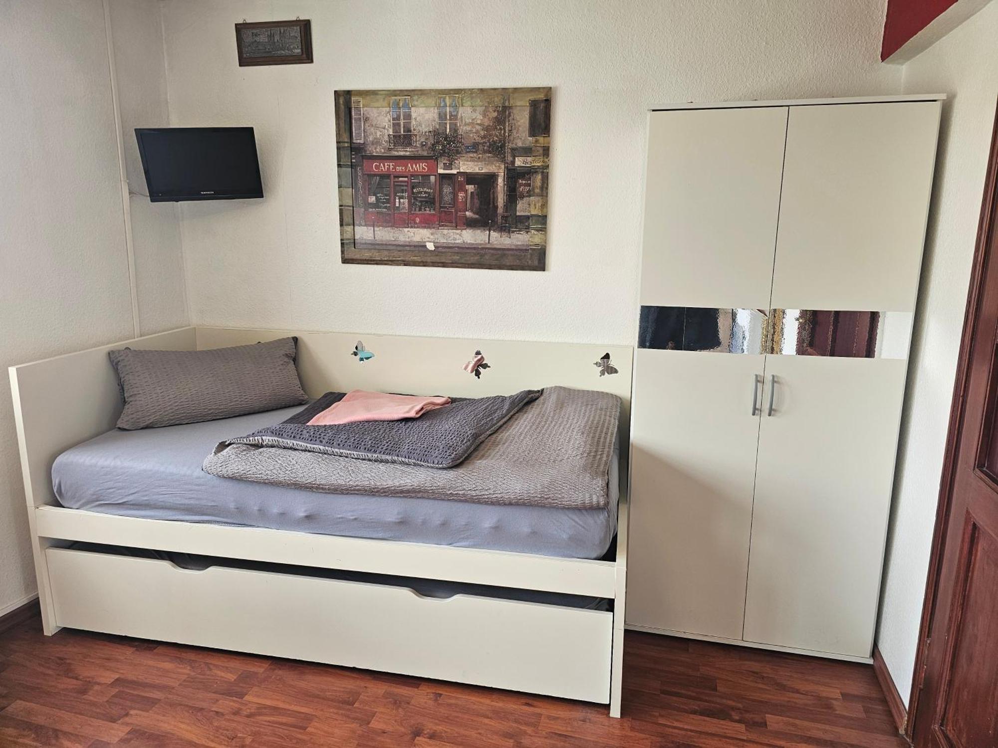 Haus Enteresan Aparthotel Кьолн Екстериор снимка
